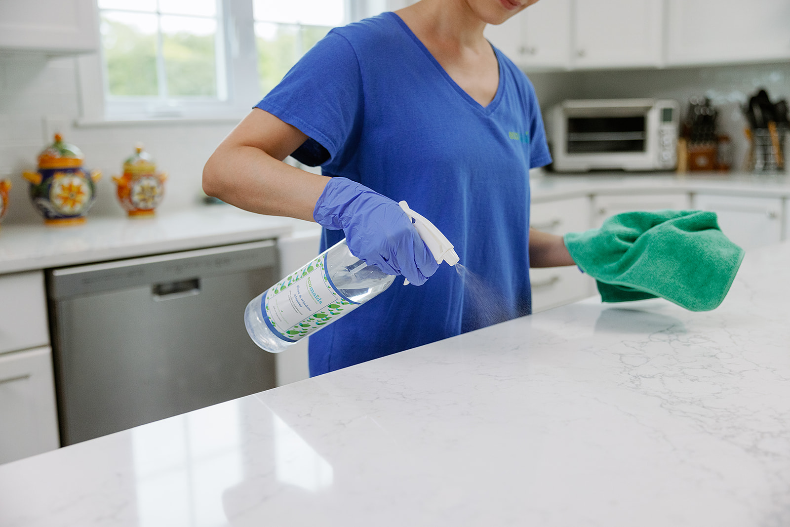 Deep cleaning services in Delhi for kitchens, bathrooms, and full home sanitization